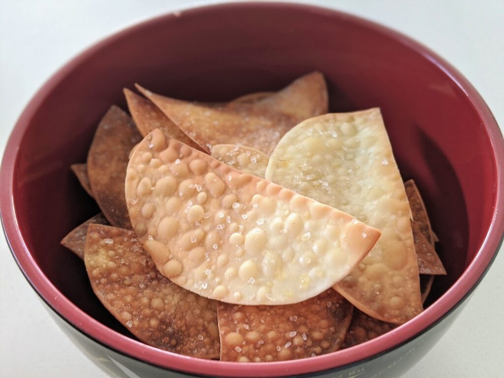 This image has an empty alt attribute; its file name is Chips-Houmous_3-1024x768.jpg